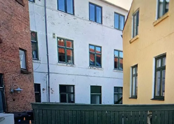 Overgaard & Appartments *